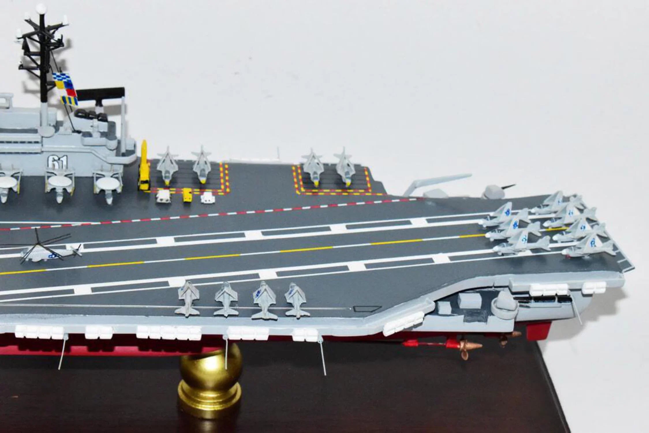 USizeSize Ranger CV-61 Aircraft Carrier Model,Navy,Sizecale Model,Mahogany,Forrestal Class