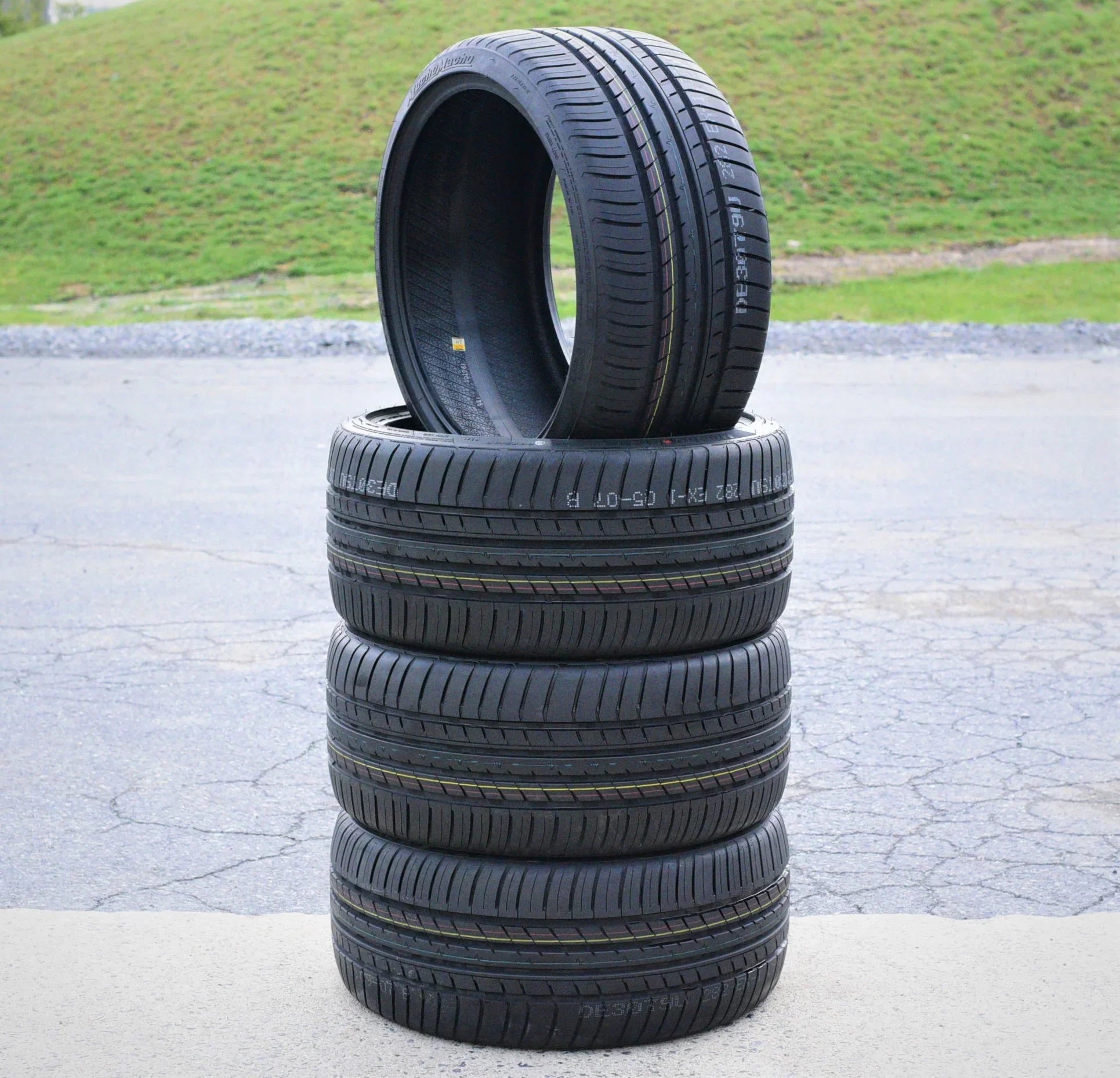 Pair of 2 (TWO) Cosmo MuchoMacho 235/35ZR19 235/35R19 91Y XL All Sizeeason Performance Tires Fits: 2018-23 Honda Civic Sizeport Touring, 2016-18 Ford Focus RSize