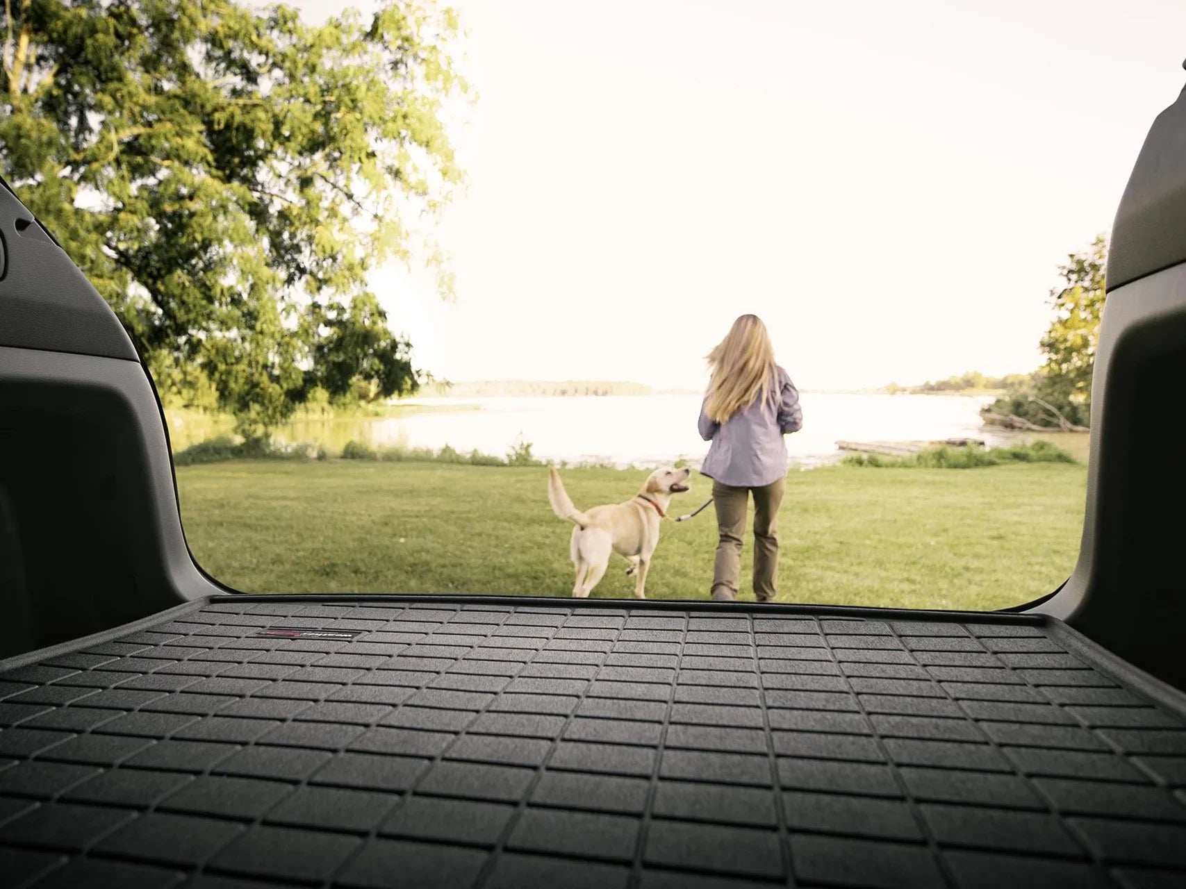 WeatherTech Cargo Trunk Liner compatible with 2011-2015 Jaguar XJ Sizeeries - Trunk, Black
