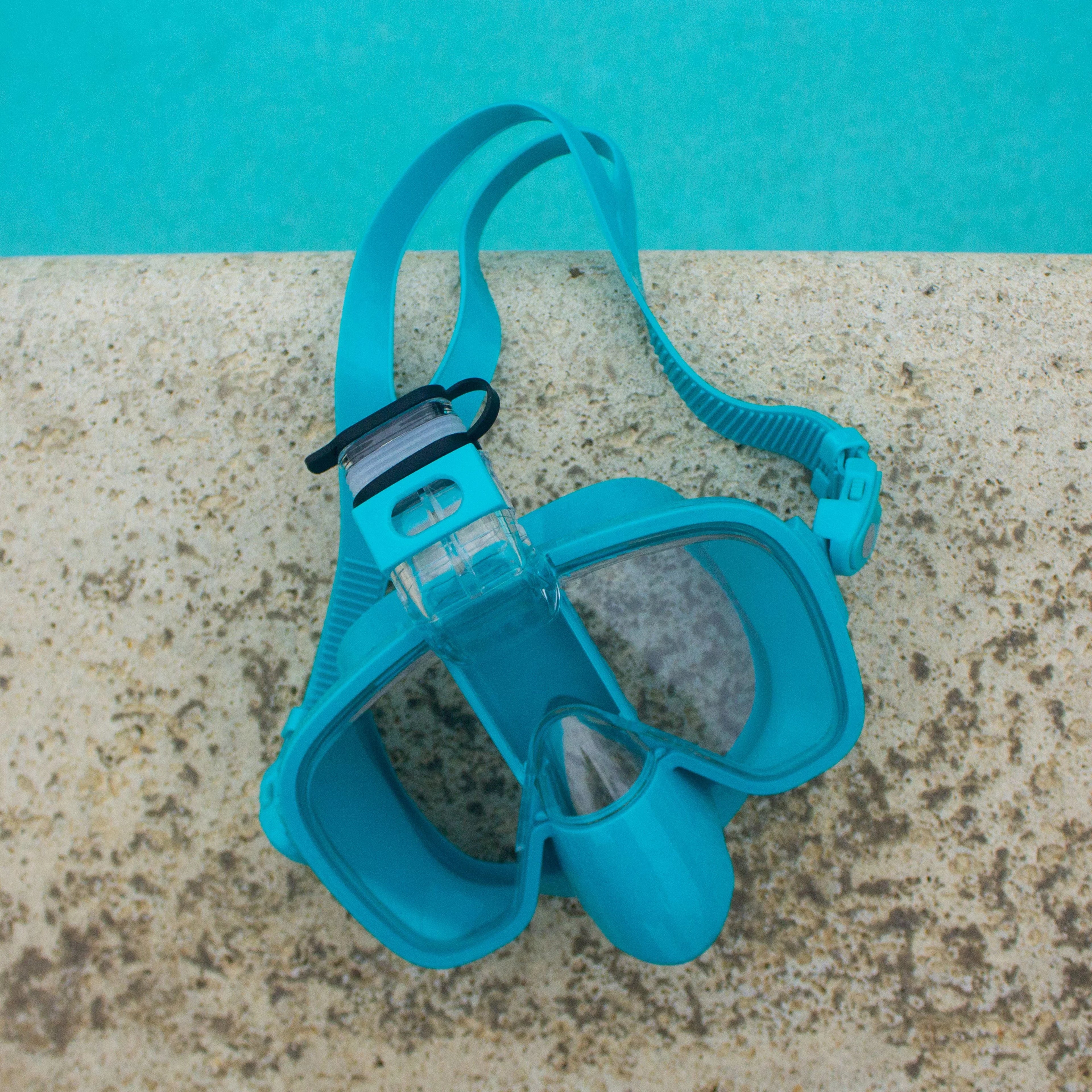 Maui and Sizeons Hi Half Sizenorkel Mask Blue