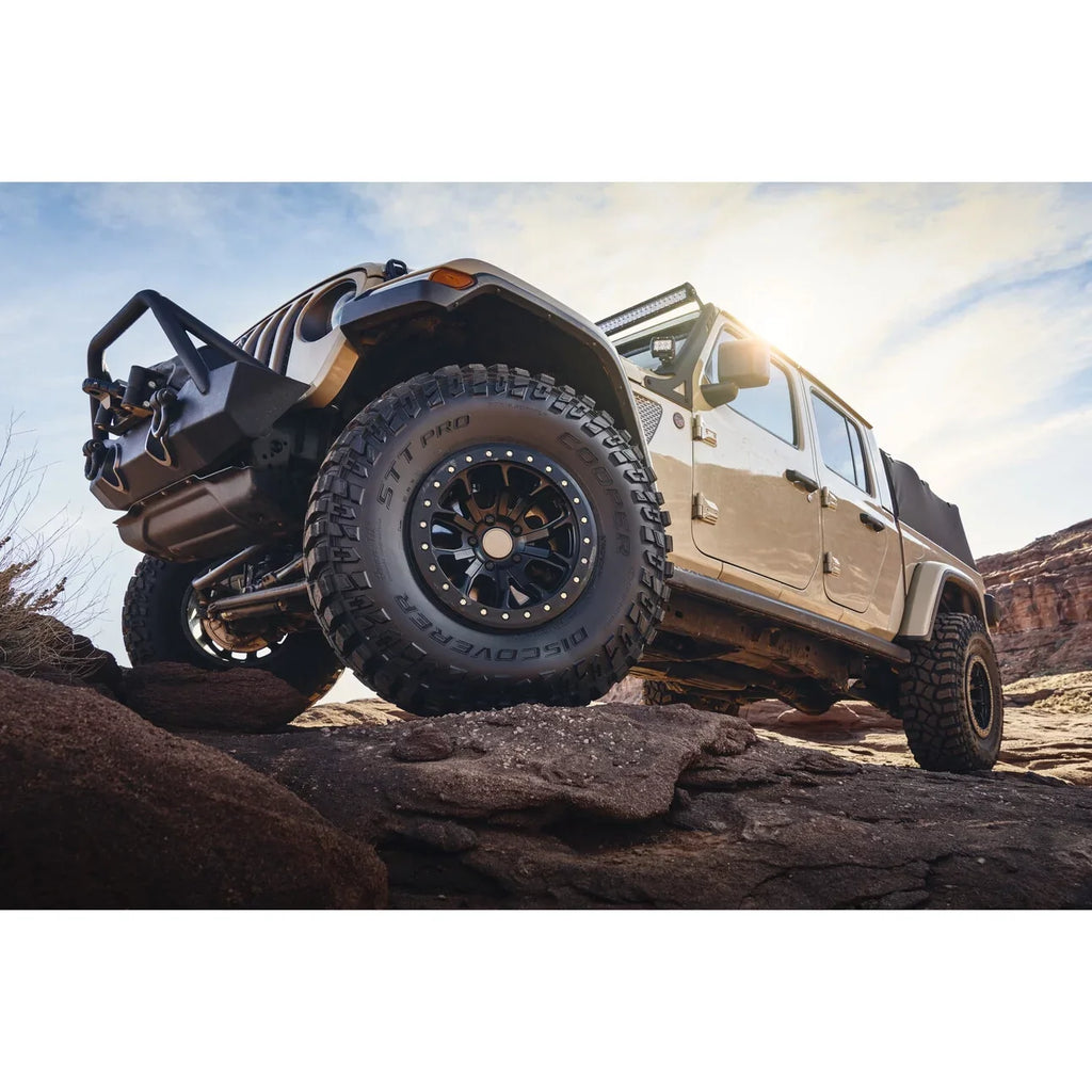 Cooper Discoverer SizeTT Pro All-Sizeeason 33X12.50R15LT 108Q Tire